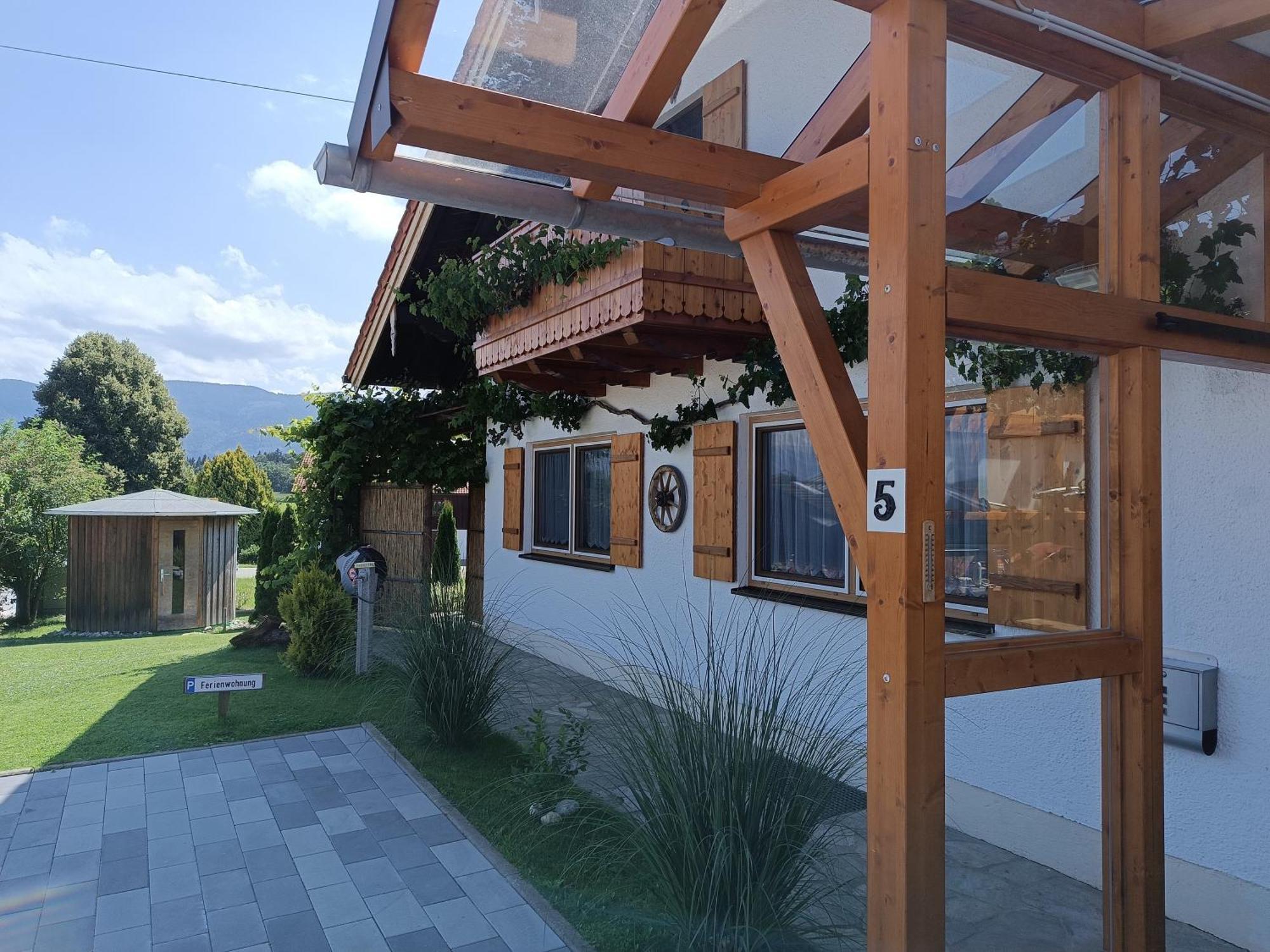 Apartamento Haus Kali Teisendorf Exterior foto
